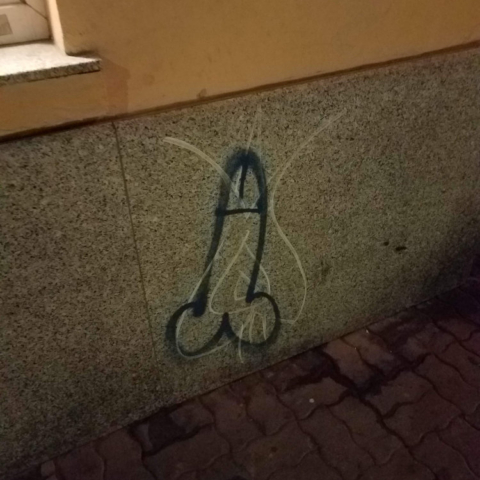 Prague Pecker